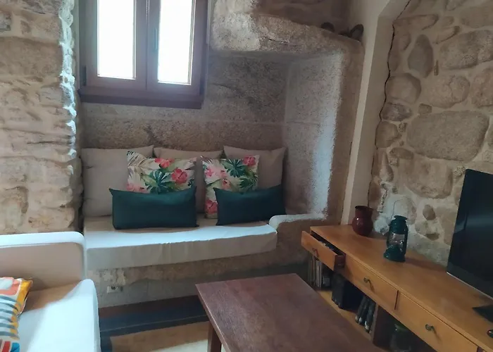 Casa De Piedra Acogedora A 2 Minutos De La Playa بيت للعطل *